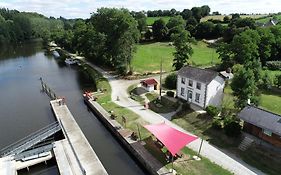 Le Port, Refuges du Halage